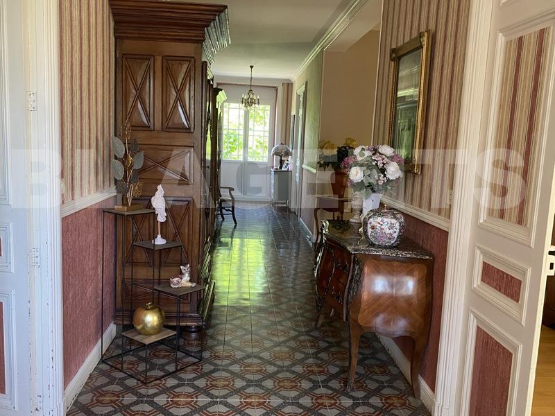 Maison de maîtres - 273 m² - 8 pièces