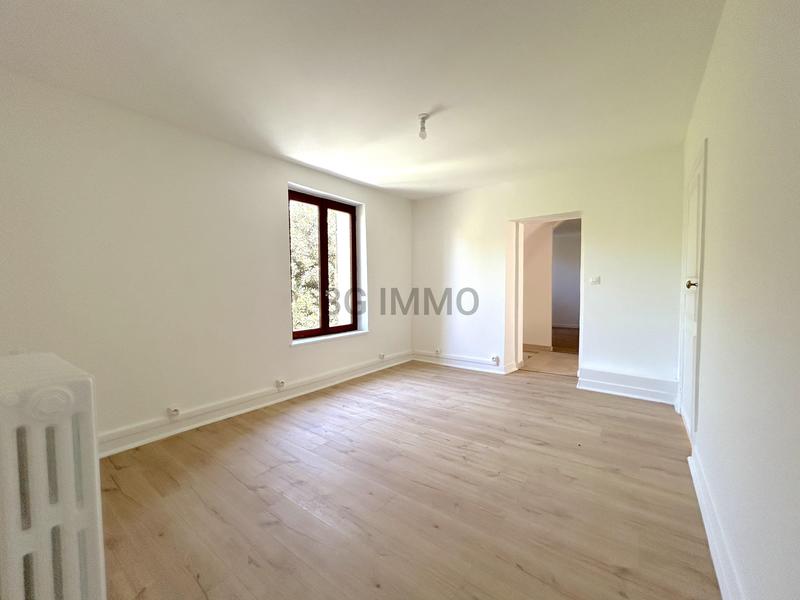 Maison - 195 m² - 9 pièces