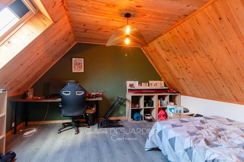 Maison traditionnelle - 170 m² - 5 pièces