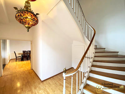 Appartement - 145 m² - 7 pièces