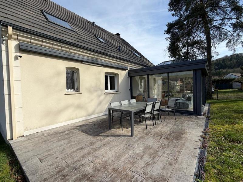 Maison - 152 m² - 6 pièces