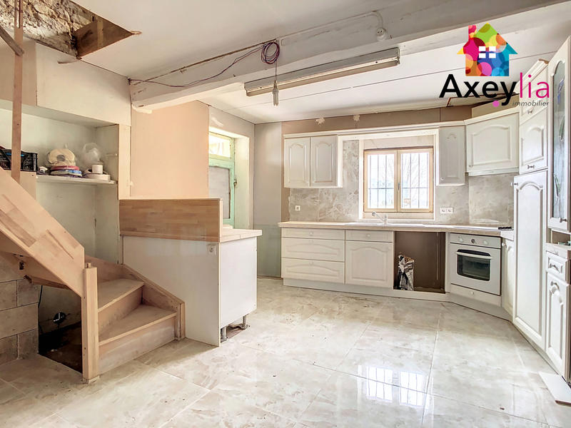 Maison - 250 m² - 5 pièces