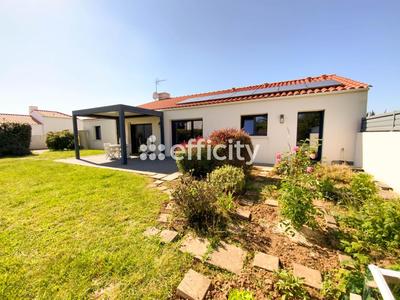 Maison - 123 m² - 4 pièces