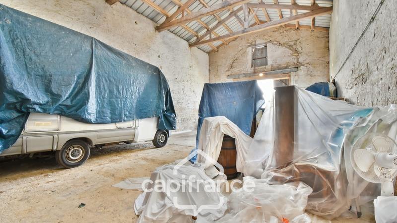 Hangar - 592 m² - 5 pièces