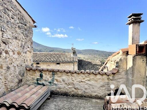 Maison de village - 220 m² - 15 pièces