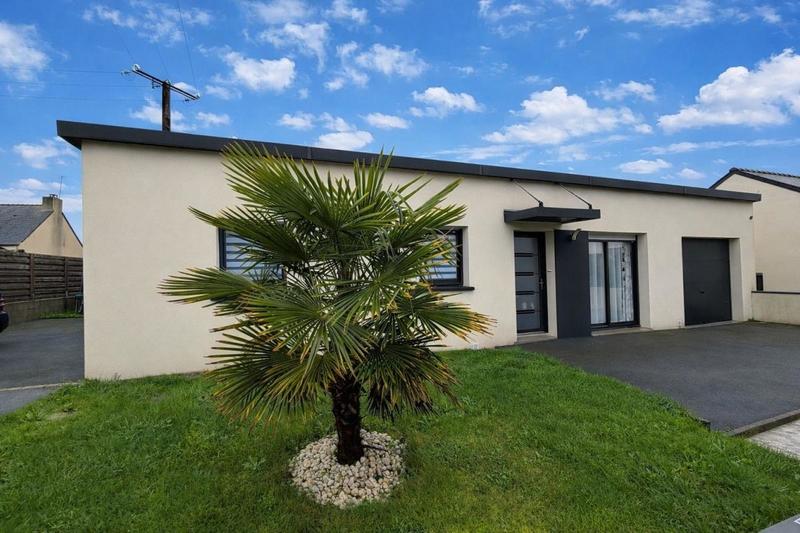 Maison - 92 m² - 5 pièces