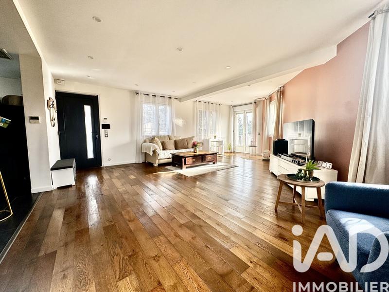 Maison - 163 m² - 7 pièces