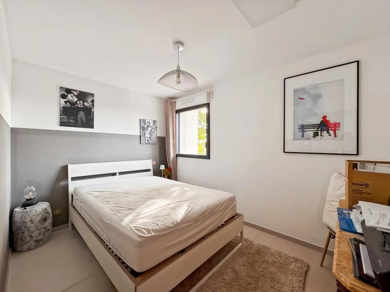 Maison - 236 m² - 7 pièces