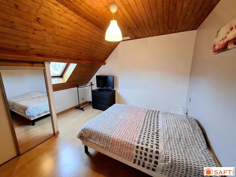 Maison - 205 m² - 9 pièces