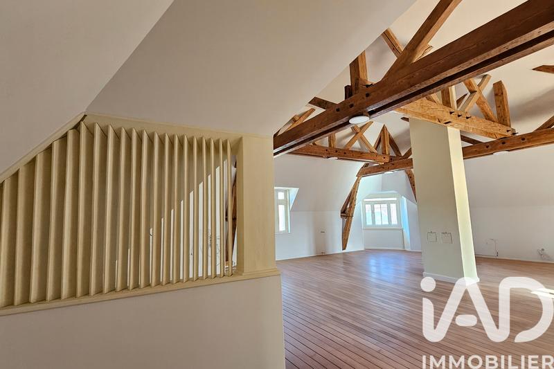Maison - 378 m² - 13 pièces