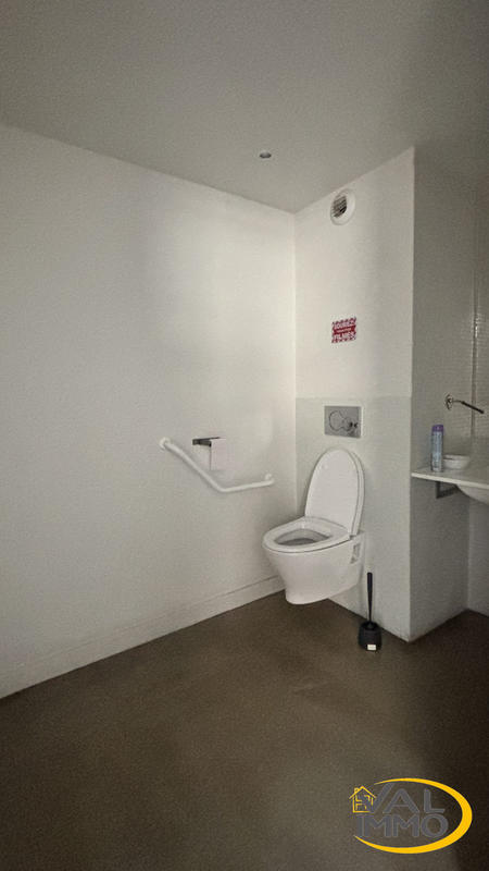 Local commercial - 154 m²