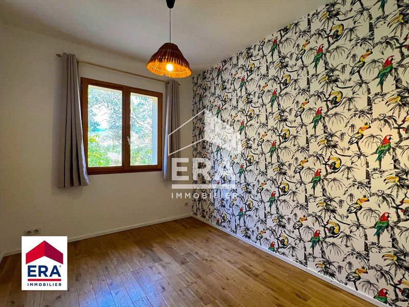 Maison - 210 m² - 8 pièces