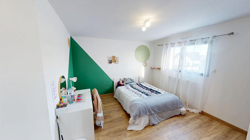 Maison - 110 m² - 5 pièces