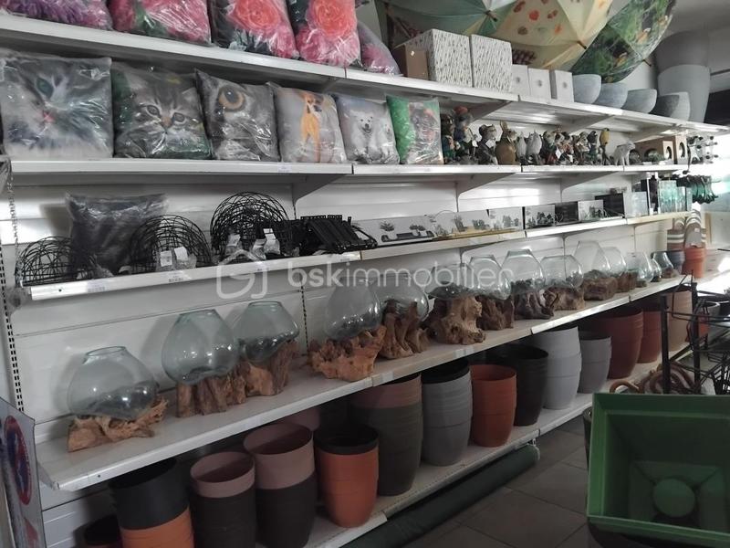 Local commercial - 220 m² - 2 pièces