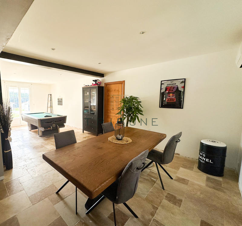 Maison - 160 m² - 6 pièces