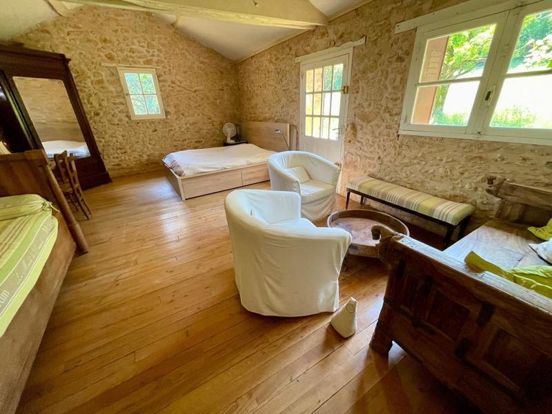 Maison - 286 m² - 9 pièces