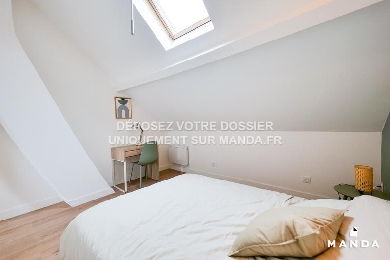 Chambre - 11 m² - 5 pièces