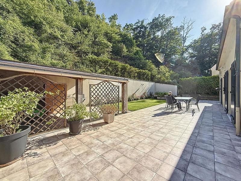 Maison - 177 m² - 6 pièces