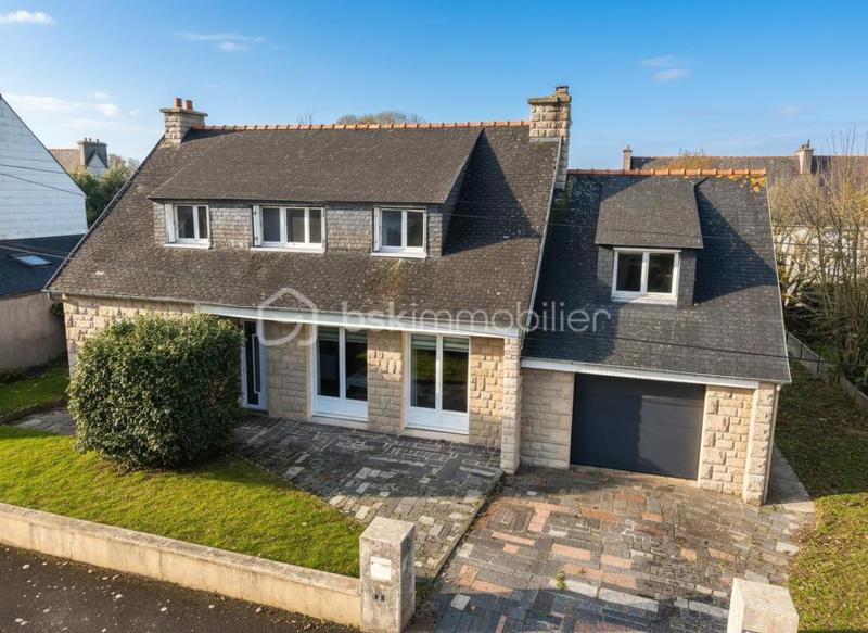 Maison - 108 m² - 6 pièces