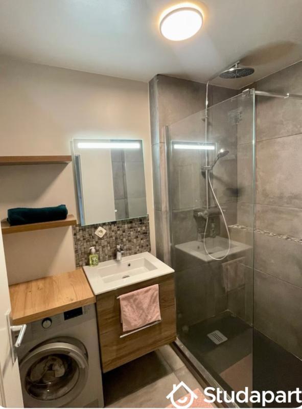 Chambre - 13 m² - 1 pièce