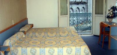 Immeuble - 1 856 m² - 80 pièces