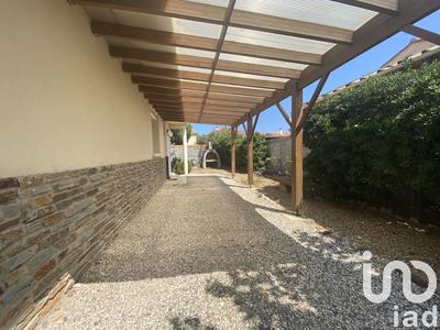 Maison - 170 m² - 9 pièces