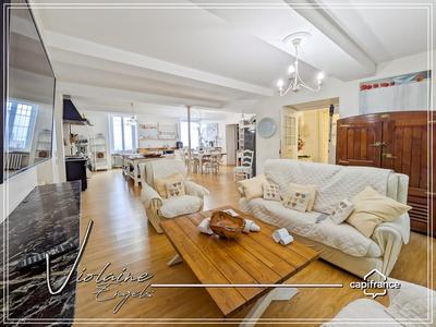 Maison de maîtres - 408 m² - 8 pièces