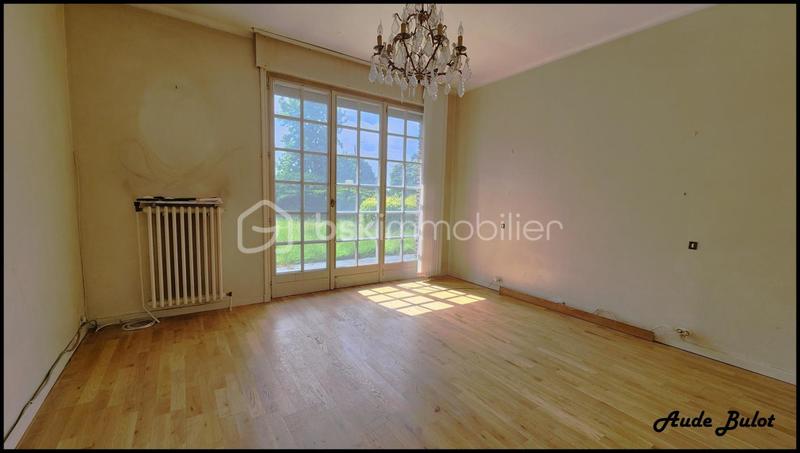 Maison - 165 m² - 8 pièces