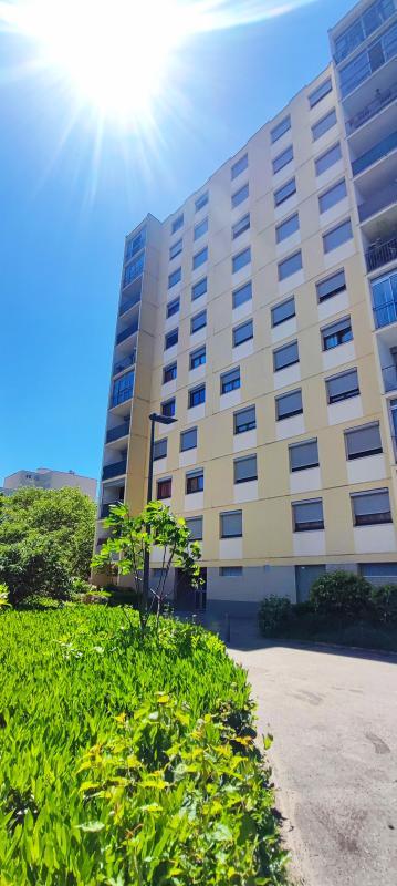 Appartement - 91 m² - 5 pièces