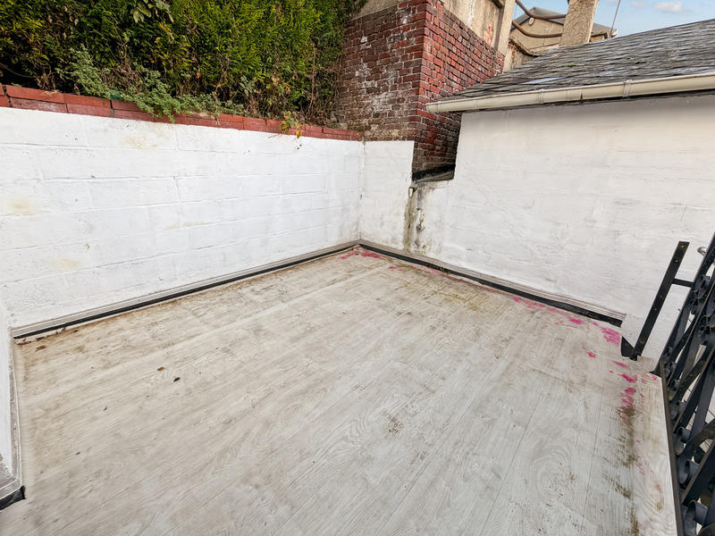 Maison - 94 m² - 5 pièces