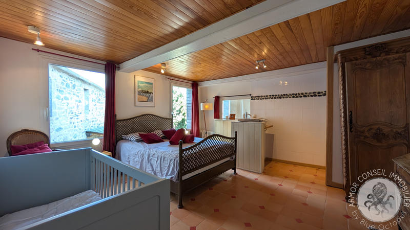 Maison - 281 m² - 10 pièces