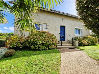 Maison - 152 m² - 6 pièces