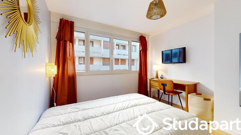 Chambre - 9 m² - 1 pièce