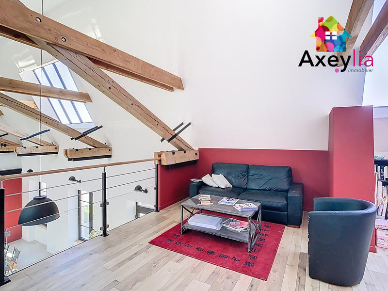 Loft - 278 m² - 5 pièces