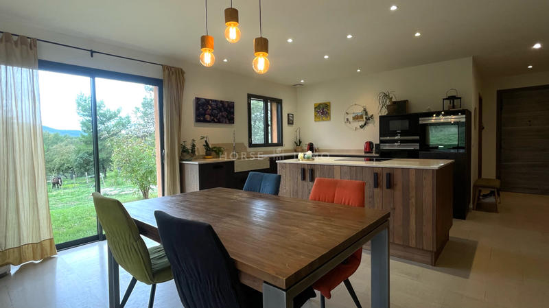 Maison - 120 m² - 4 pièces