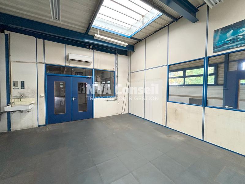 Local d'activités - 1 200 m²
