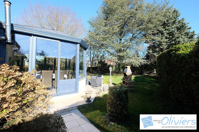 Maison - 184 m² - 8 pièces