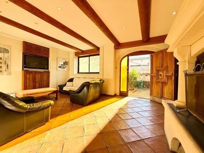 Maison - 194 m² - 6 pièces