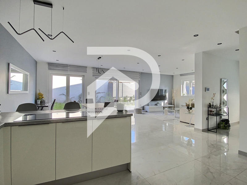 Maison - 134 m² - 6 pièces