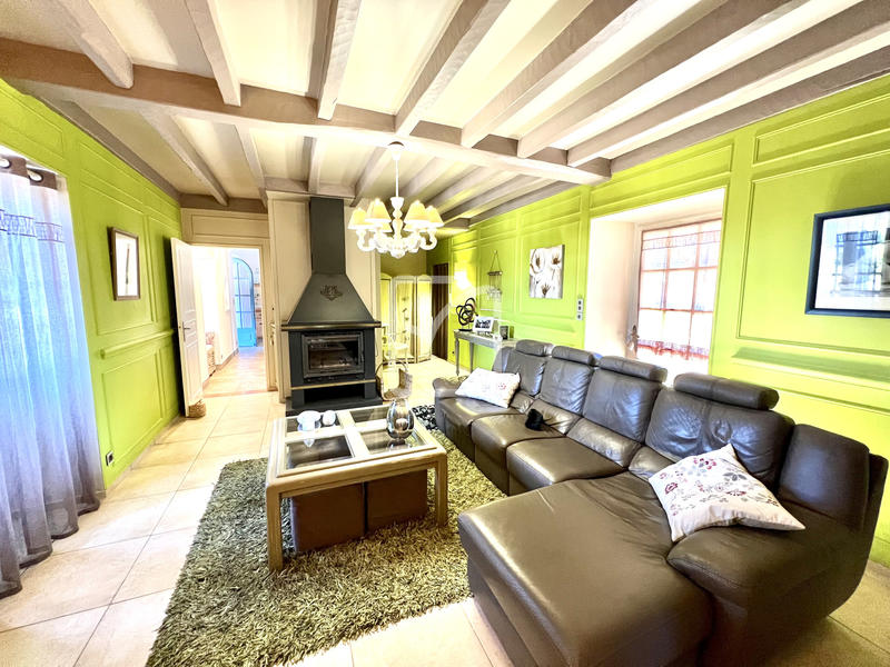 Maison - 121 m² - 6 pièces