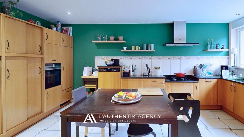 Maison contemporaine - 250 m² - 7 pièces