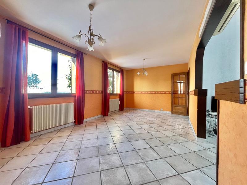 Maison - 140 m² - 9 pièces