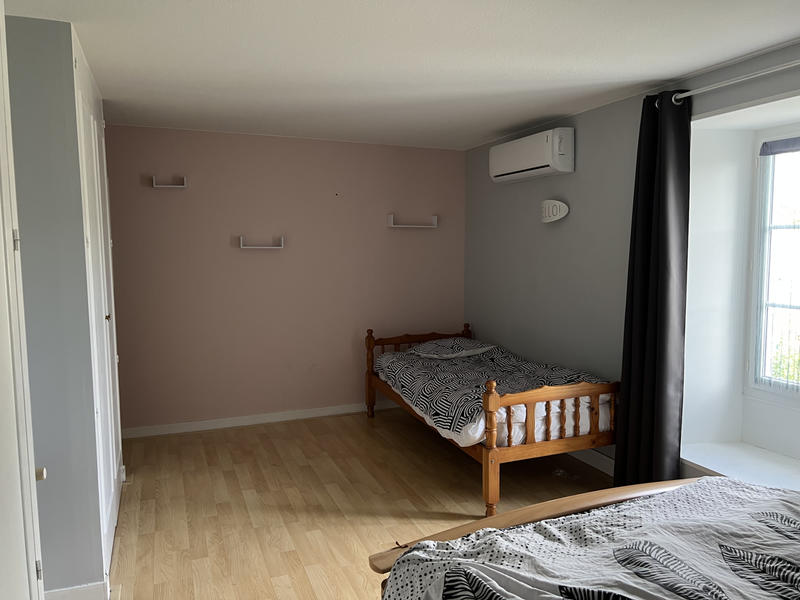 Maison - 210 m² - 6 pièces