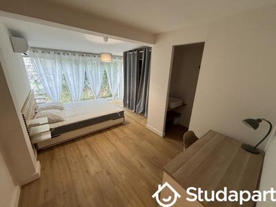 Chambre - 16 m² - 1 pièce