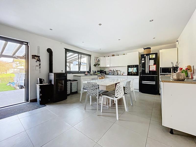 Maison - 88 m² - 4 pièces