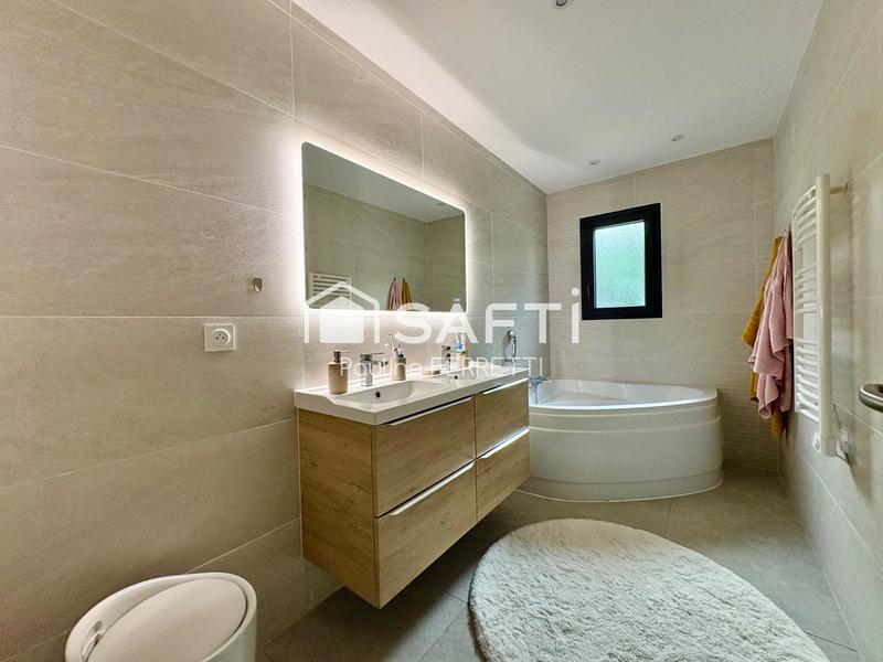 Villa - 125 m² - 4 pièces