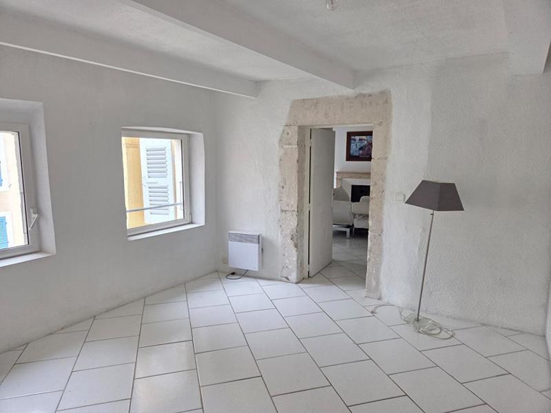Appartement - 91 m² - 3 pièces