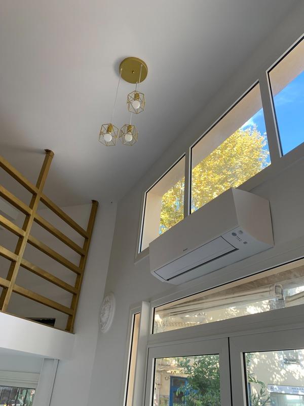 Local commercial - 147 m² - 1 pièce