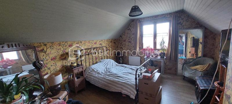 Maison traditionnelle - 209 m² - 6 pièces