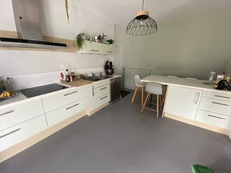 Maison - 176 m² - 8 pièces